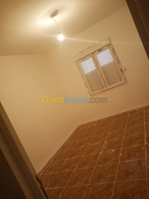Location Appartement F4 Constantine El khroub