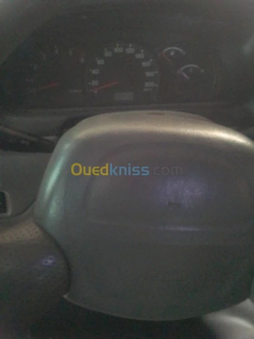 Suzuki Grand Vitara 2001 2.0HDI110 3pip