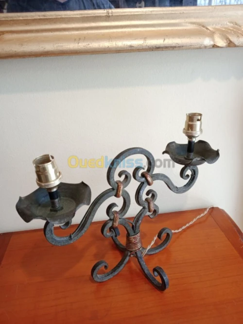 Lampe à poser 2 lumières en fer forgé 