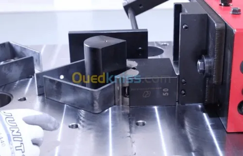 La presse plieuse horizontale PP200