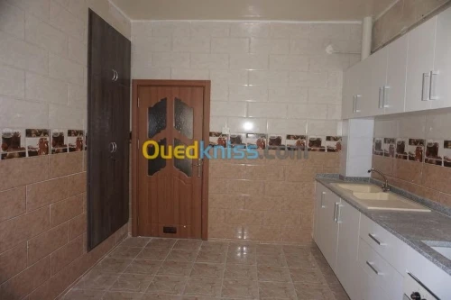 Cherche achat Appartement Studio F2 F3 Alger Bordj el kiffan