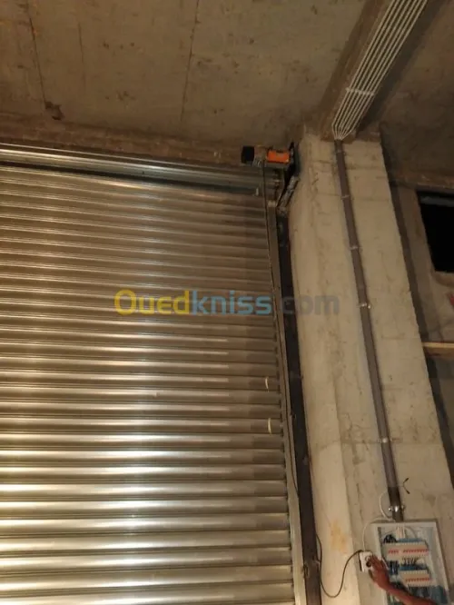 automatisme rideau lamari 