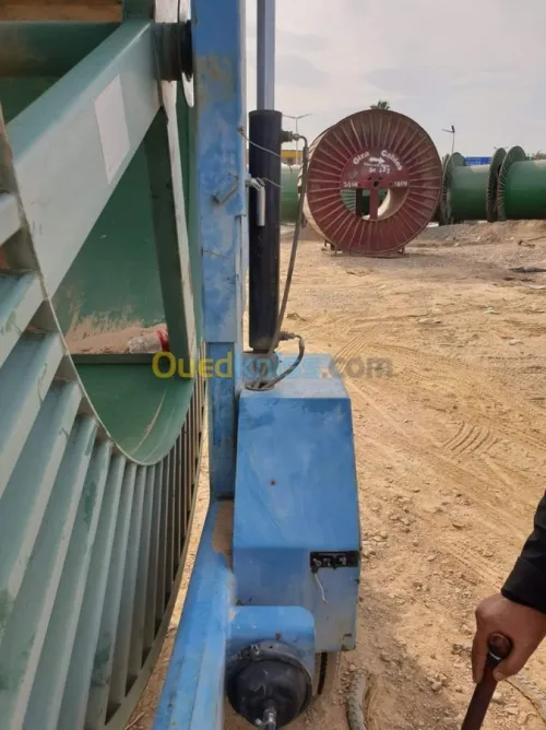 Derouleuse de cable 20 ton