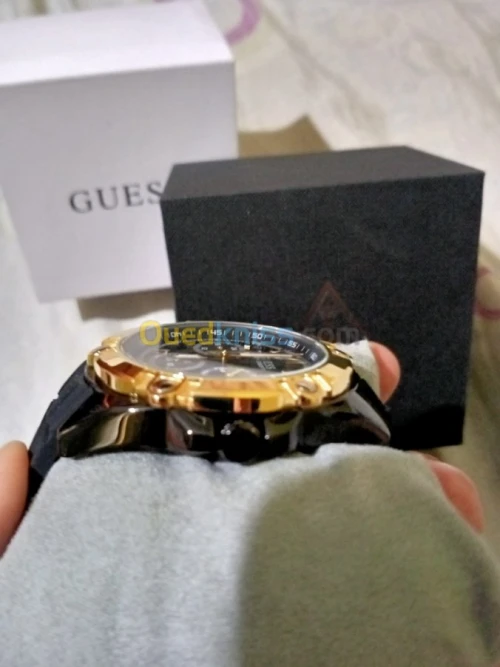 GUESS ORIGINAL 