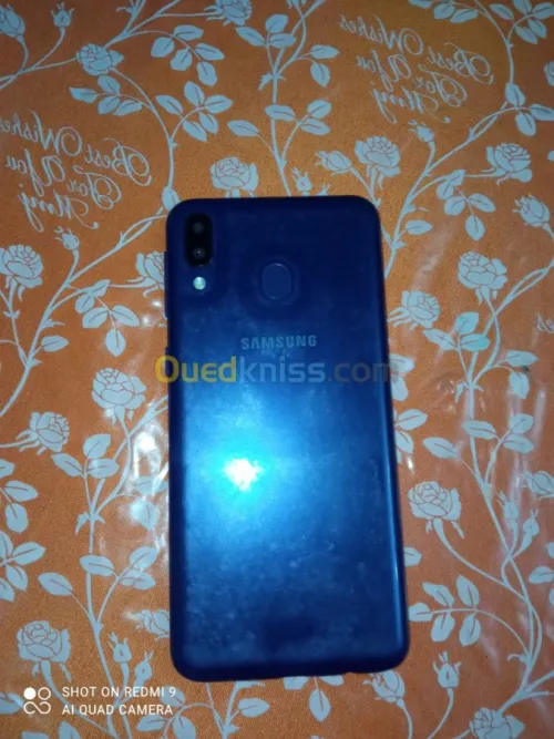 Samsung Galaxy M20
