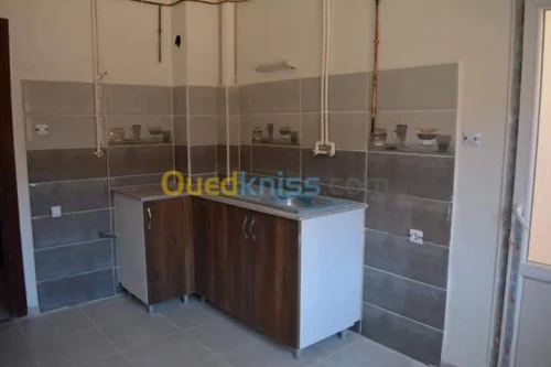 Location vacances Appartement F3 Mostaganem Achaacha