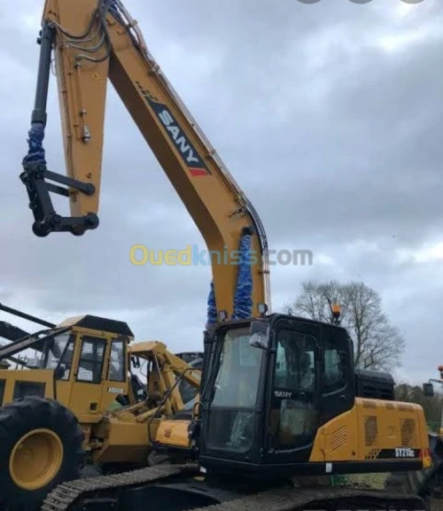 Pelle excavatrice et chargeur et rétro