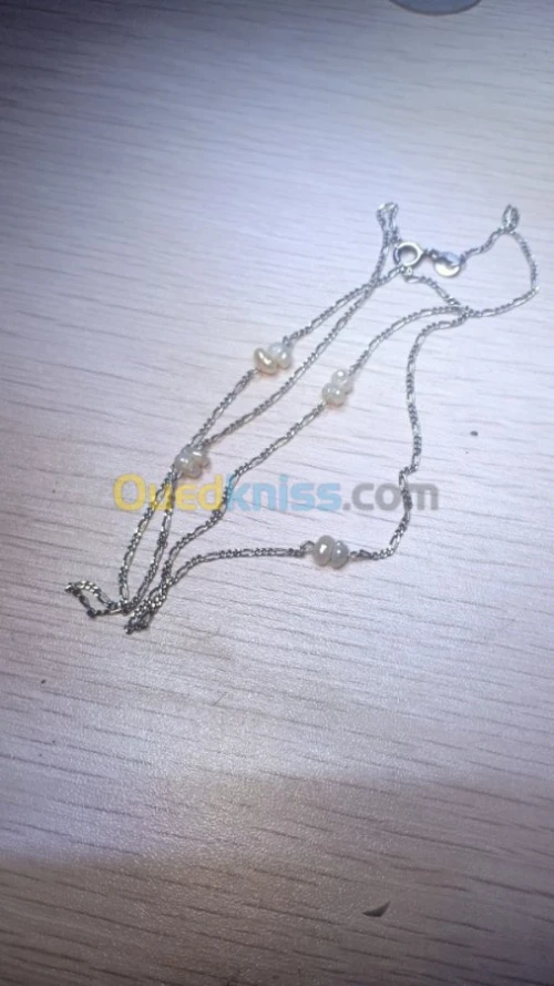 Bracelets et sautoirs 