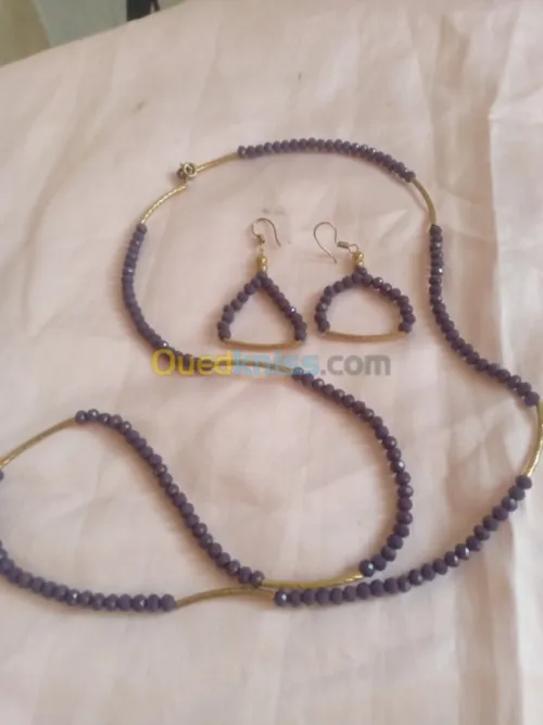 Bracelets et sautoirs 