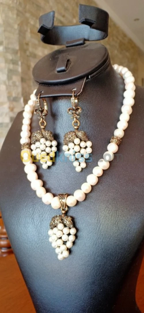 Bracelets et sautoirs 