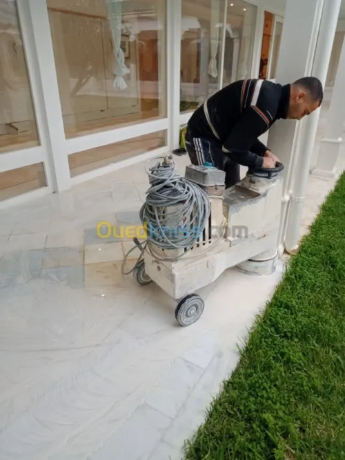 Nettoyage lustrage désinsectisation...