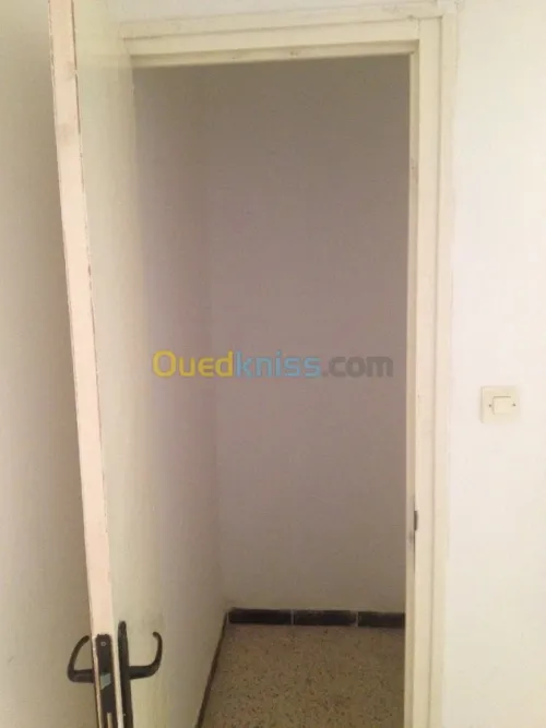 Location Appartement F4 Constantine El khroub