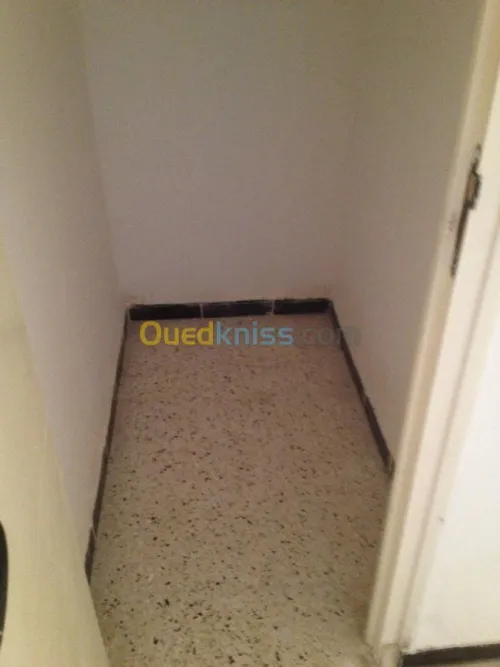 Location Appartement F4 Constantine El khroub