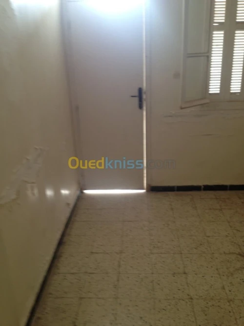 Location Appartement F4 Constantine El khroub