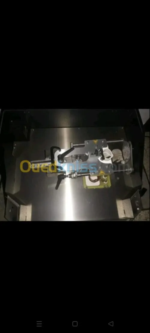 Materiel de prothese dentaire 