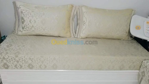 Salon marocain blanc cassé 