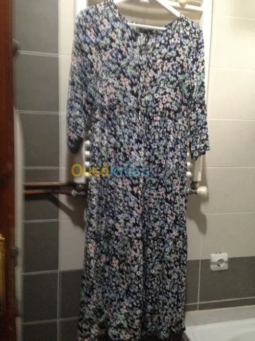 robes et pantalons et hauts prix choc 