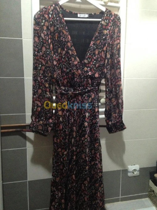 robes et pantalons et hauts prix choc 