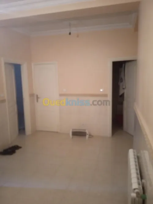 Location Appartement F4 Alger Dar el beida