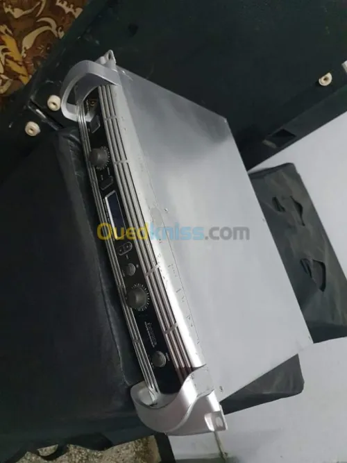 Ampli Behringer iNuke NU6000DSP