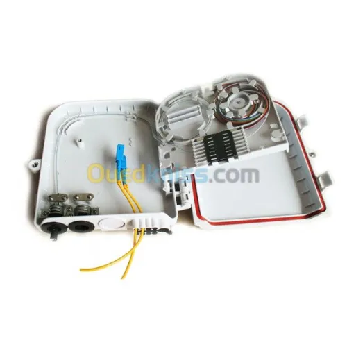 Boîte de distribution optique mural 08