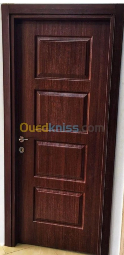 Porte d'interieur en composite