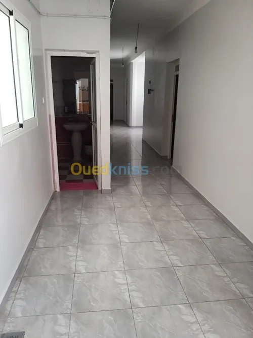Location vacances Appartement F4 Tlemcen Maghnia