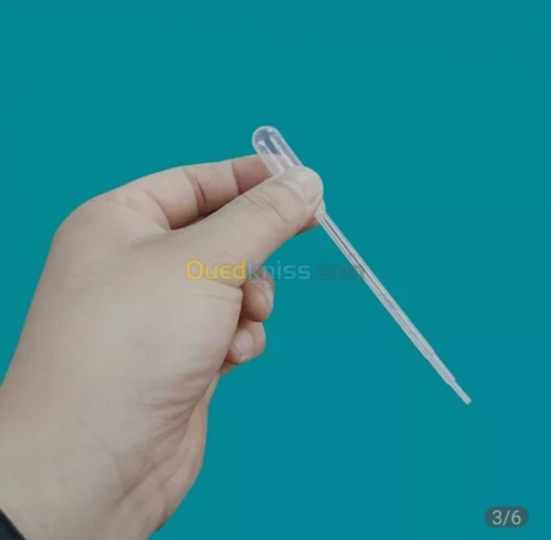 Pipette compte-gouttes transparente