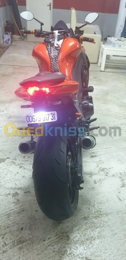 YAMAHA Z1000