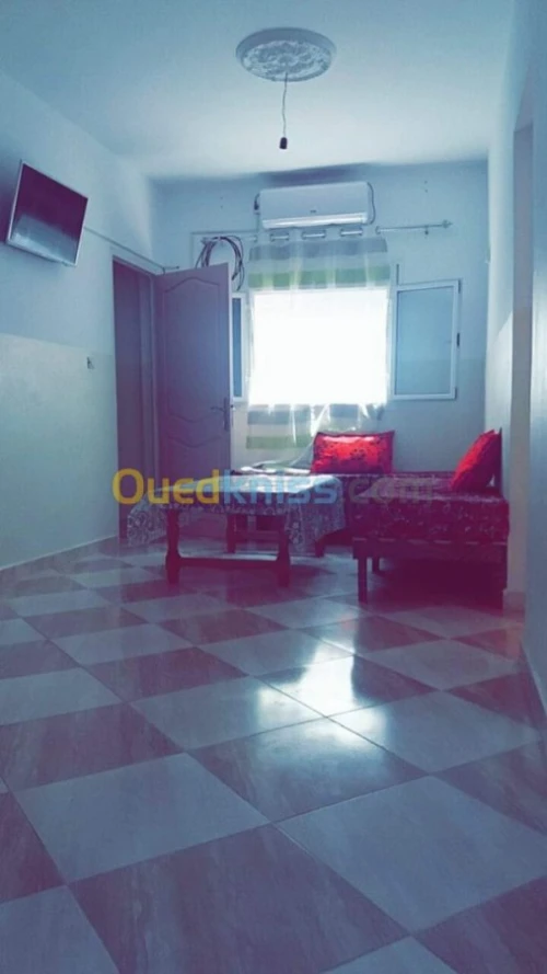 Location vacances Appartement F2 Tlemcen Dar yaghmouracene