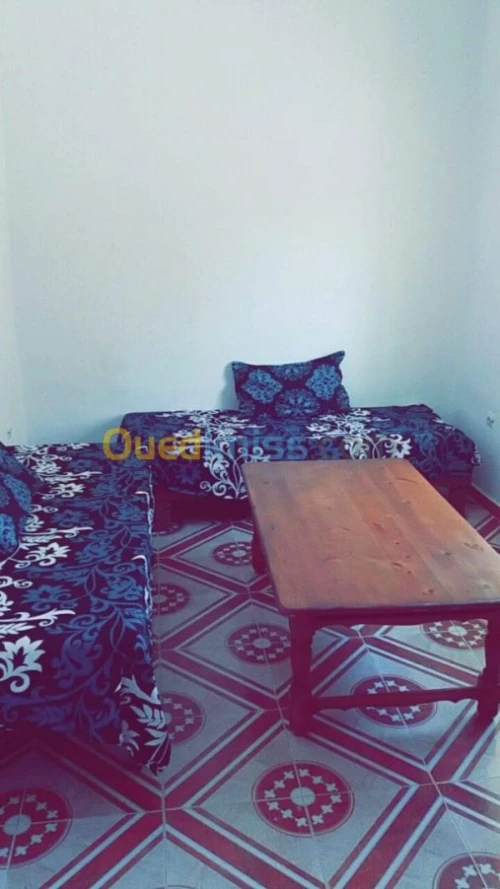 Location vacances Appartement F2 Tlemcen Dar yaghmouracene