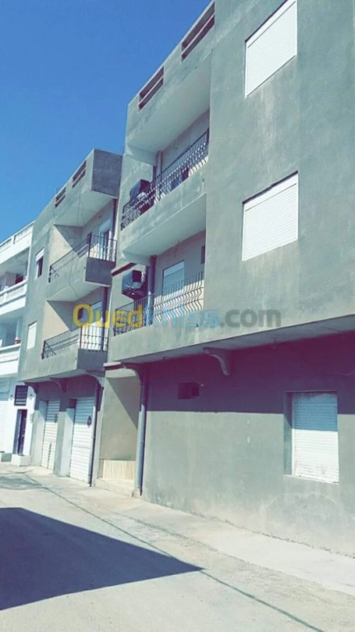 Location vacances Appartement F2 Tlemcen Dar yaghmouracene