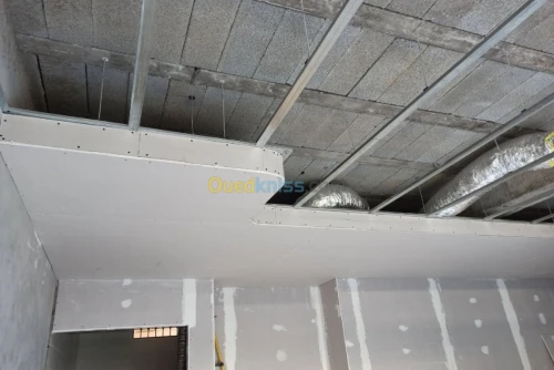 Faux plafond en placoplatre