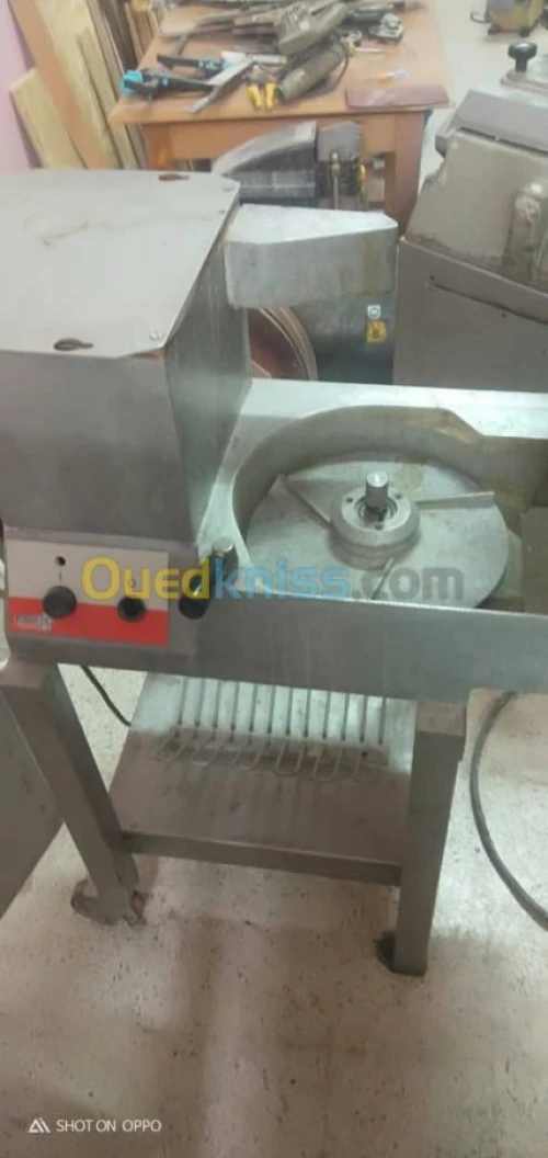 Machines à couper les légumes 