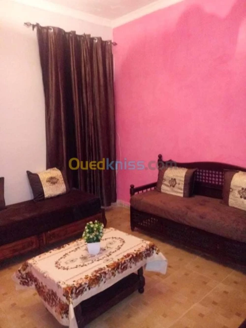 Location vacances Niveau De Villa F2 Alger Ain taya