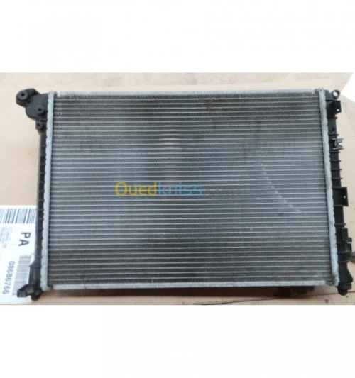 RADIATEUR DE REFROIDISSEUMENT BMW