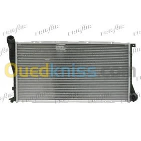 RADIATEUR DE REFROIDISSEUMENT BMW