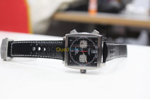 Montres homme TAG HEUER Monaco Noire 