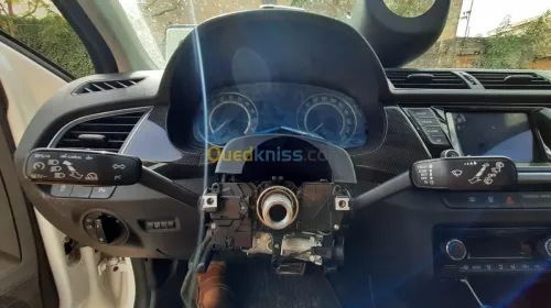 Tresse automobile 208 ibiza polo 207 .