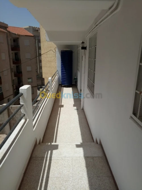 Location Appartement F3 Bejaia Akbou