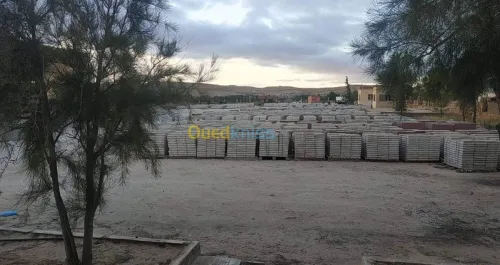 بيع مصنع لصناعة البلاط