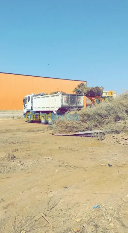 Location d'engine et des camion