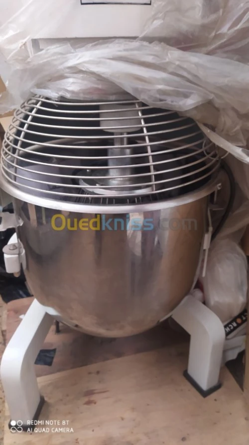 vend batteur MOST 20 litres