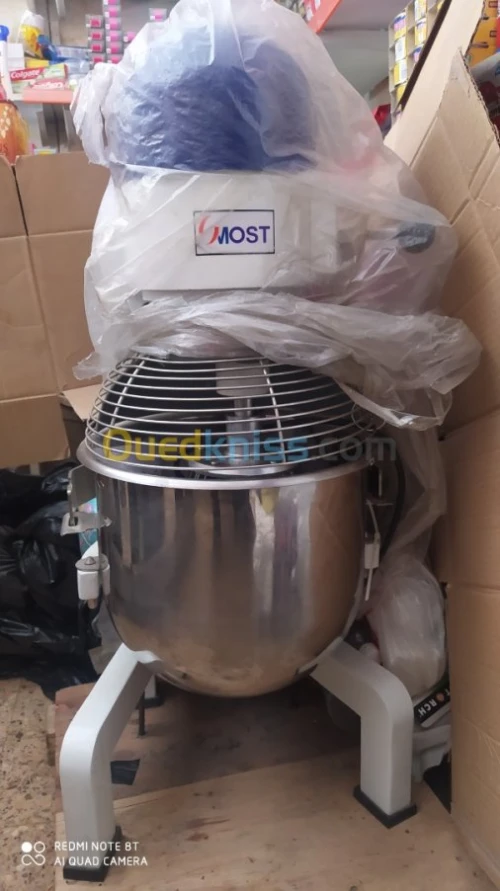 vend batteur MOST 20 litres