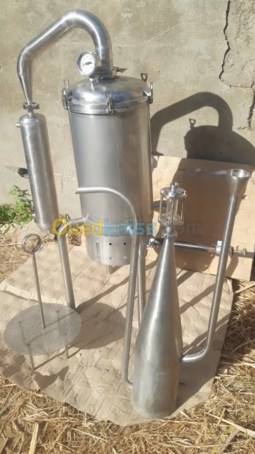 Alambic INOX et distillateurs de plante