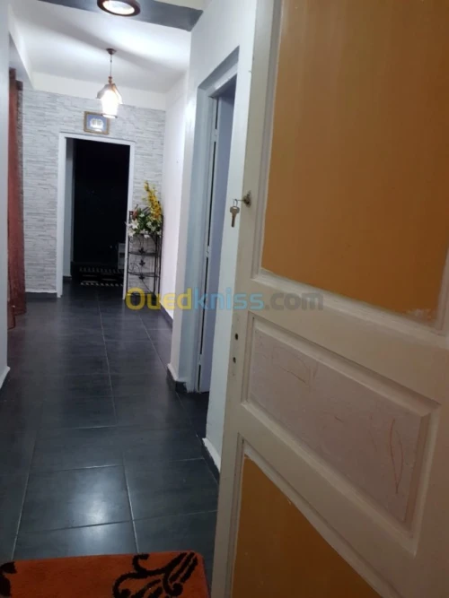Location vacances Appartement F3 Tipaza Bou haroun