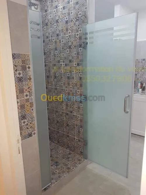 Douche à l'italienne en verre 