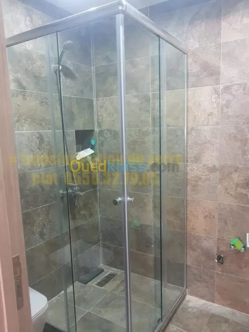 Douche à l'italienne en verre 