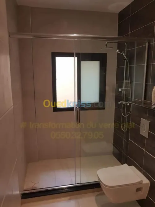 Douche à l'italienne en verre 
