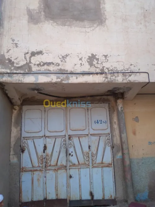 Vente Appartement F9 Bechar Bechar
